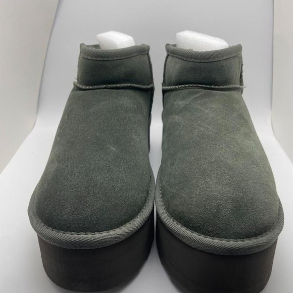 CUSHIONAIRE Women's COZY Genuine Suede pull on platform boot GREEN 9 - Picture 3 of 6